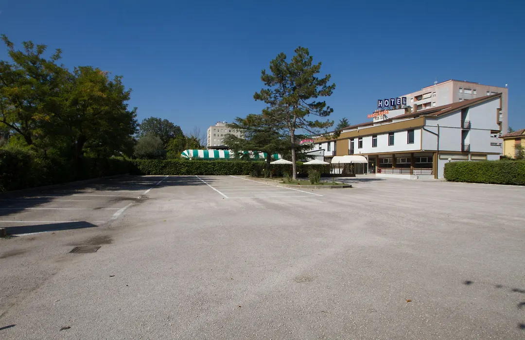 Hotel Santa Lucia-1