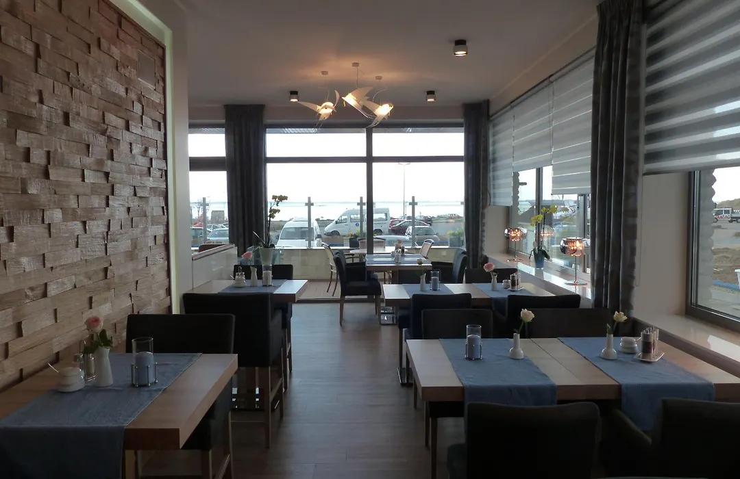 Strand-Hotel-1