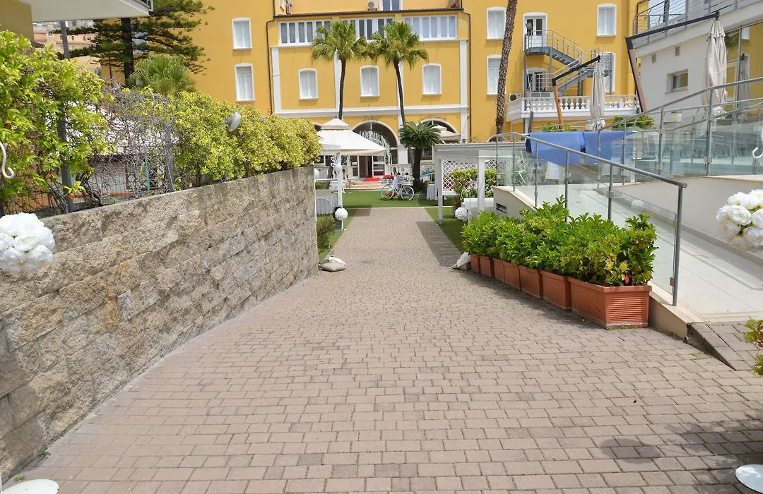 Mediterraneo Palace Hotel-1
