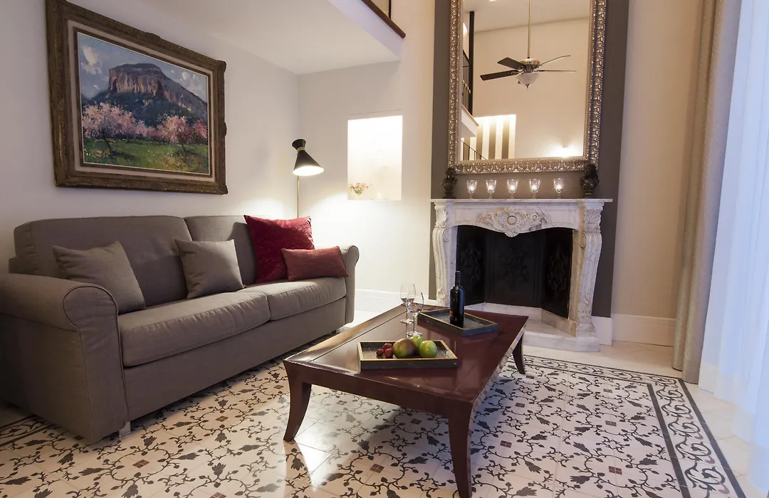 Hotel Gloria De Sant Jaume-1