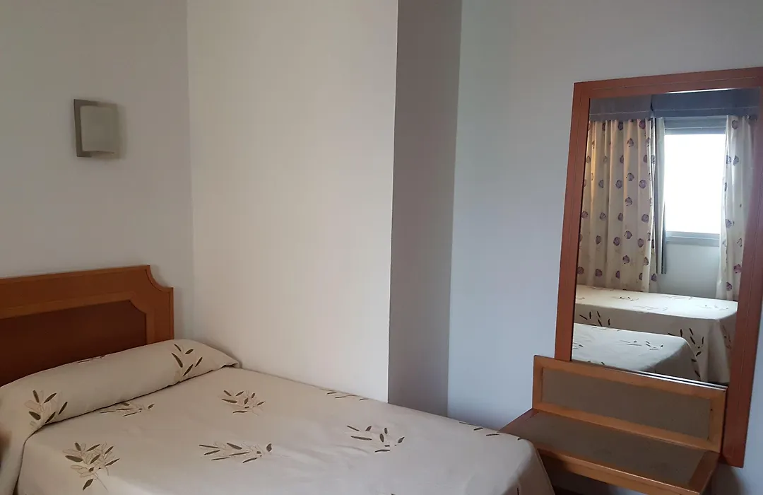 Hostal Mediterraneo-1