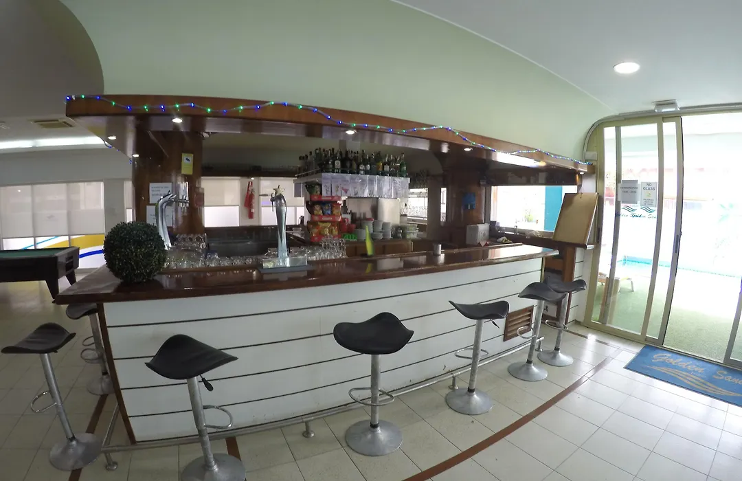 Hotel Golden Sand-1