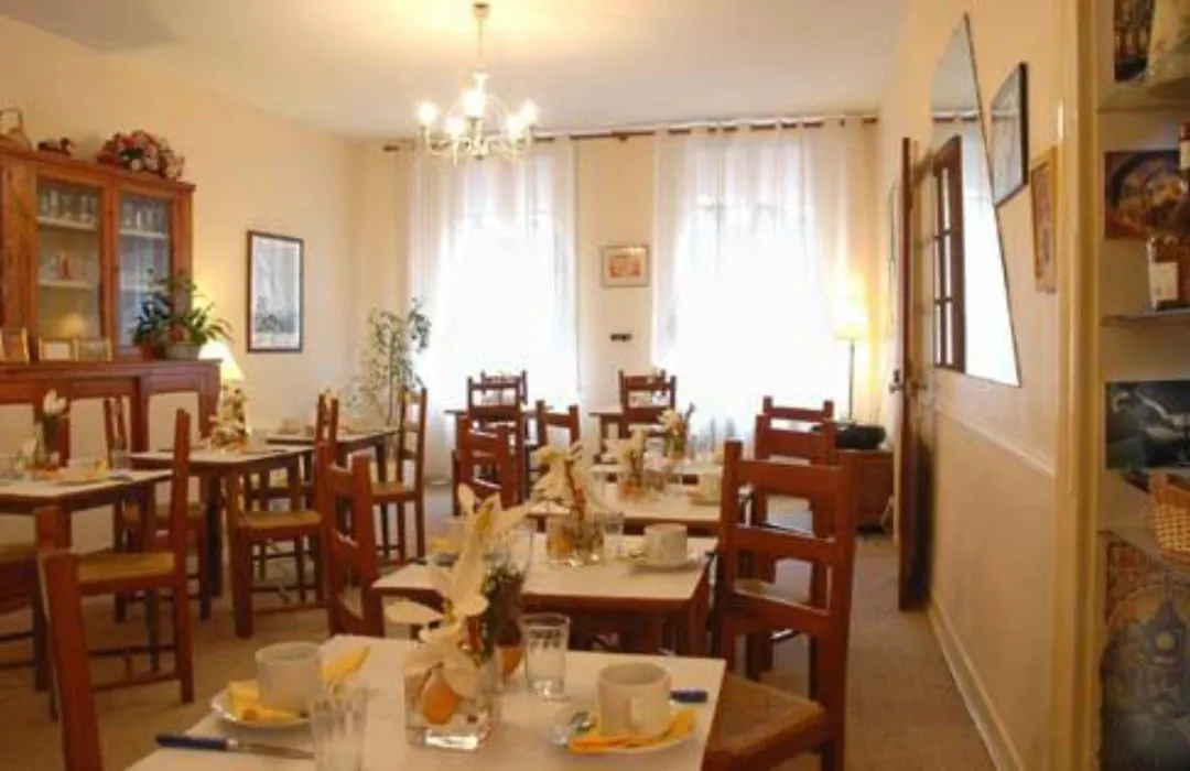 Hotel Henri IV-1