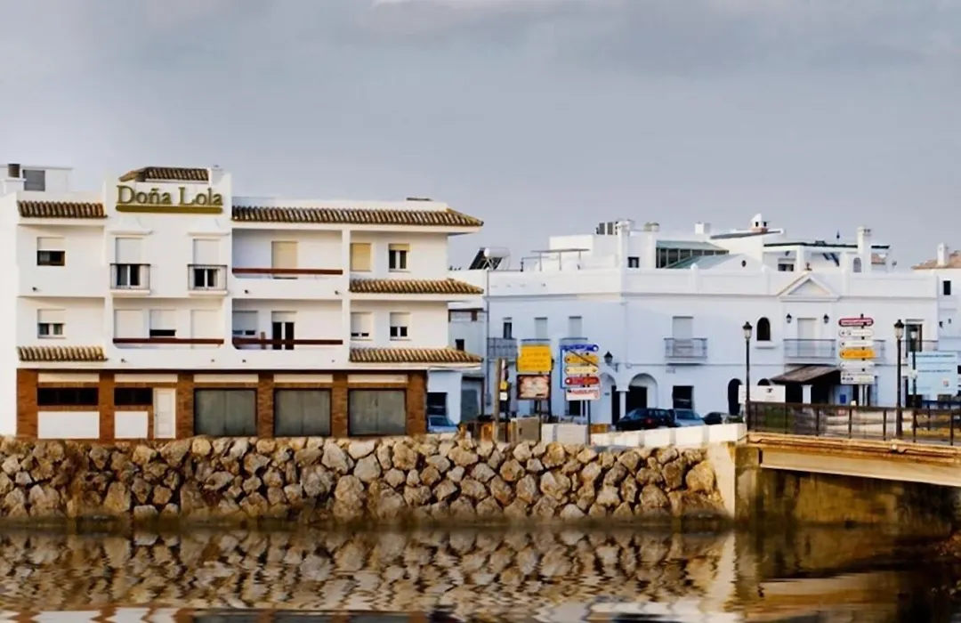 Hotel Doña Lola Zahara-1