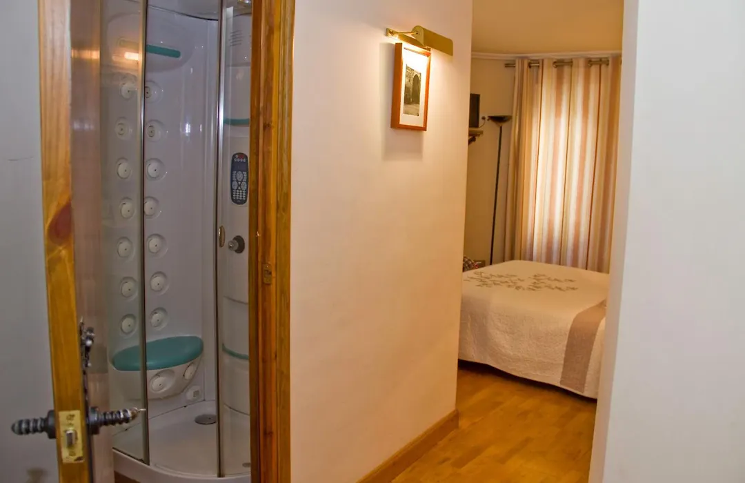 Hostal Las Coronas-1