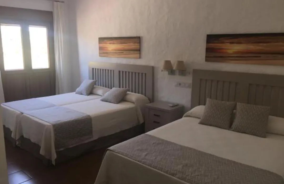 Hotel Almadrabeta-1