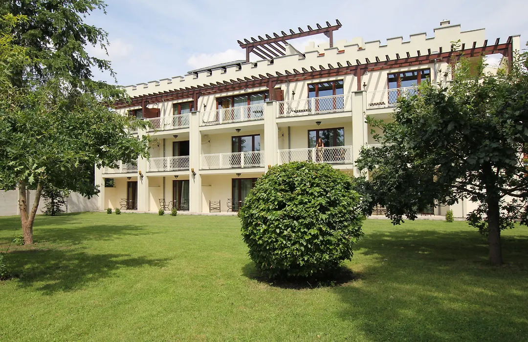 Landhaus Hotel Romantik-1