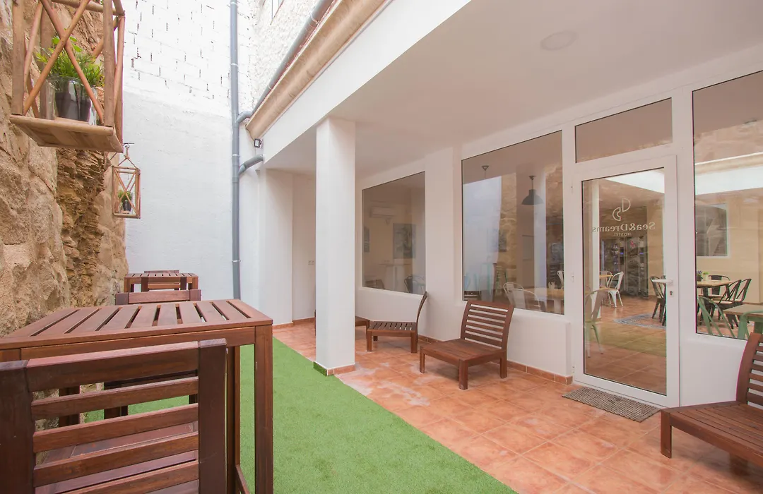Hostel Sea&Dreams Calpe-1
