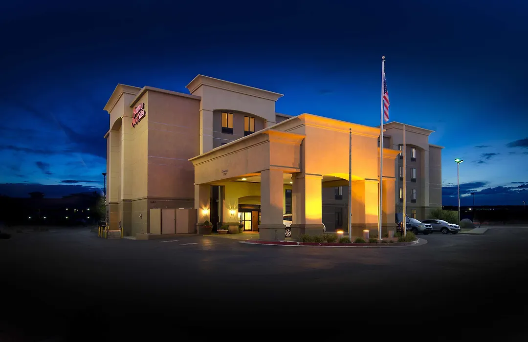 Hampton Inn & Suites Gallup-1