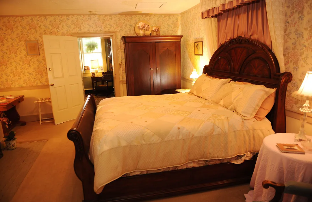 Jailer'S Inn-1
