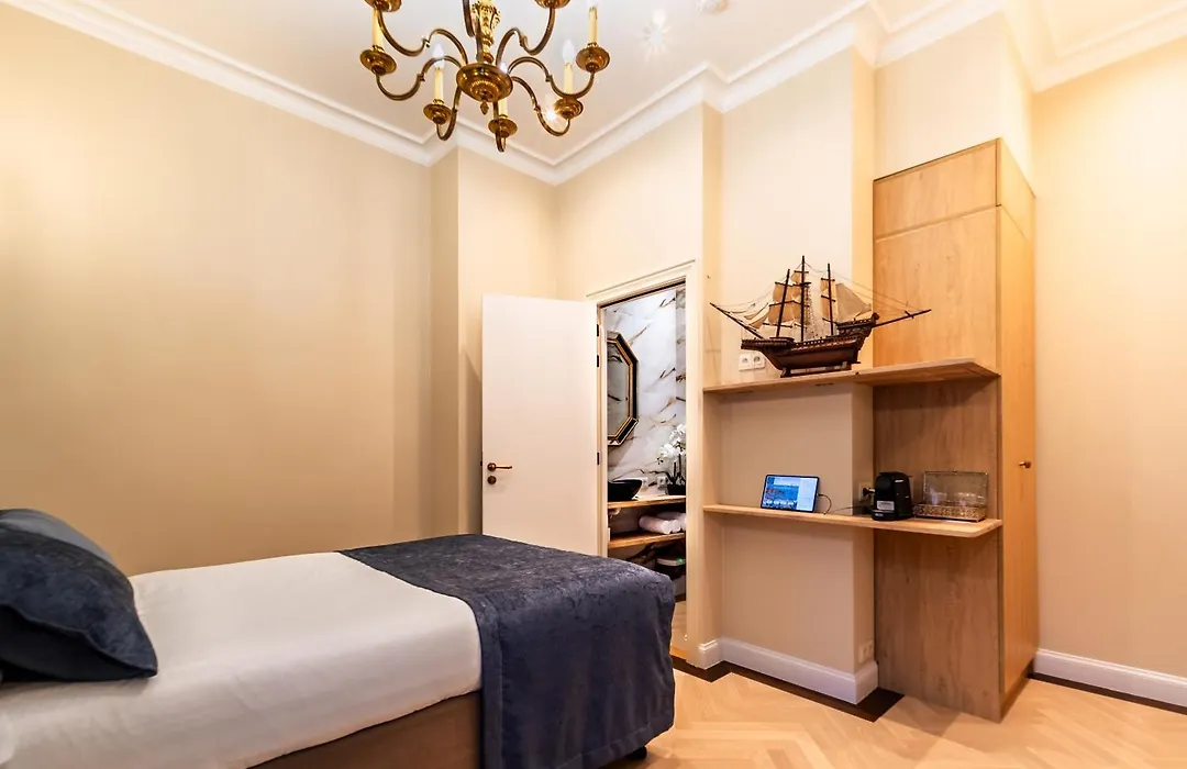 Hotel Leopold-1