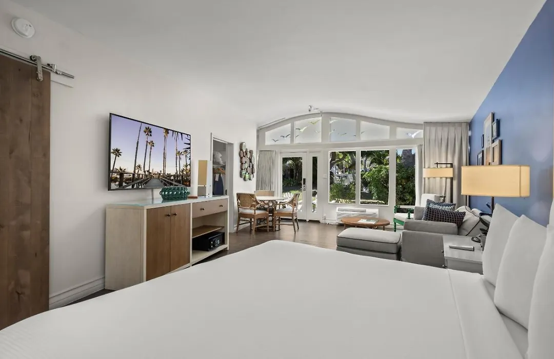 Paradise Point Resort & Spa-1