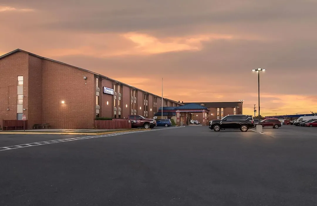 Travelodge By Wyndham Winchester-1