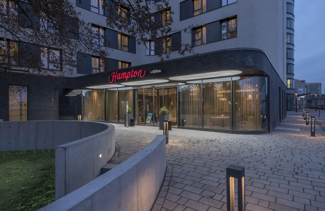 Hampton By Hilton Frankfurt Airport-1