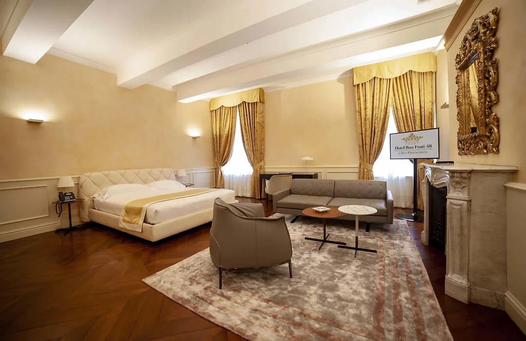 Hotel Rua Frati 48 in San Francesco-1