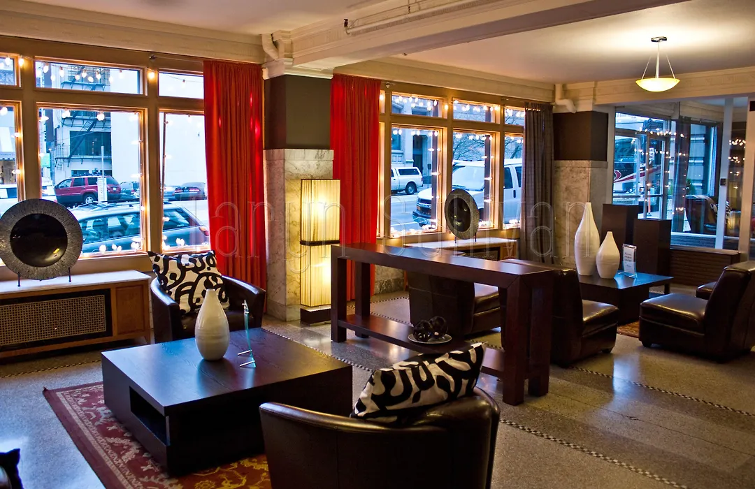 Moore Hotel-1