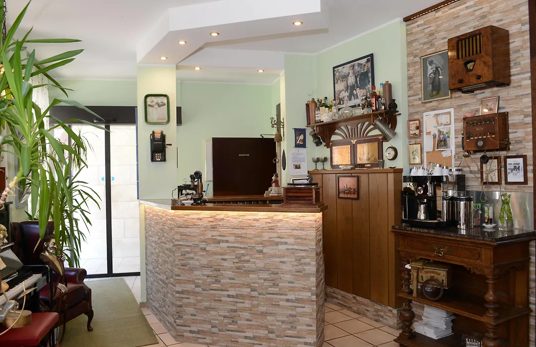 Hotel Granus-1