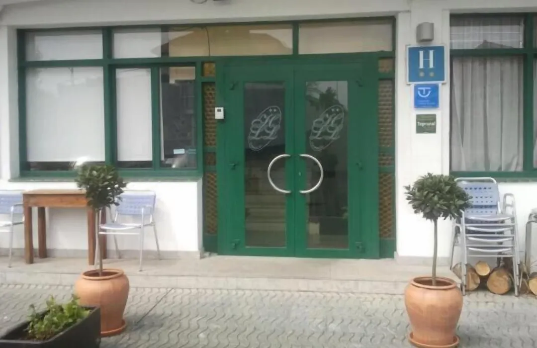 Hotel Los Laureles-1