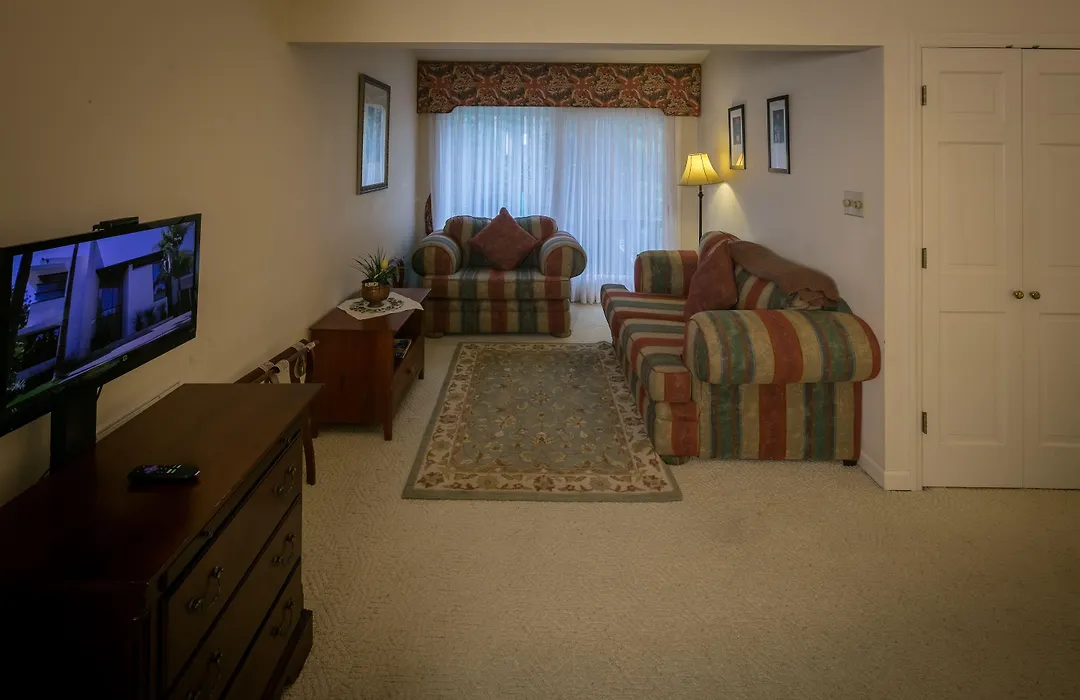 Taylor House Inn-1