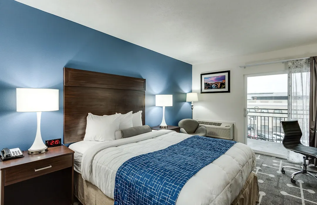Baymont By Wyndham Spokane-1
