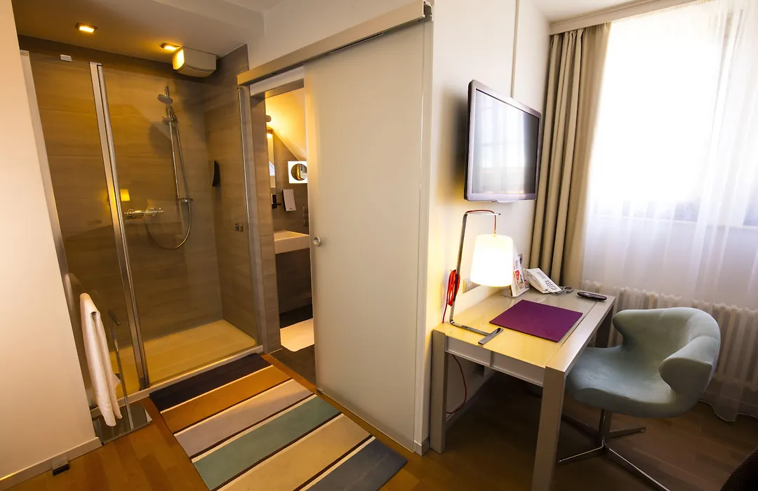 Maurers Zollamt Hotel-1