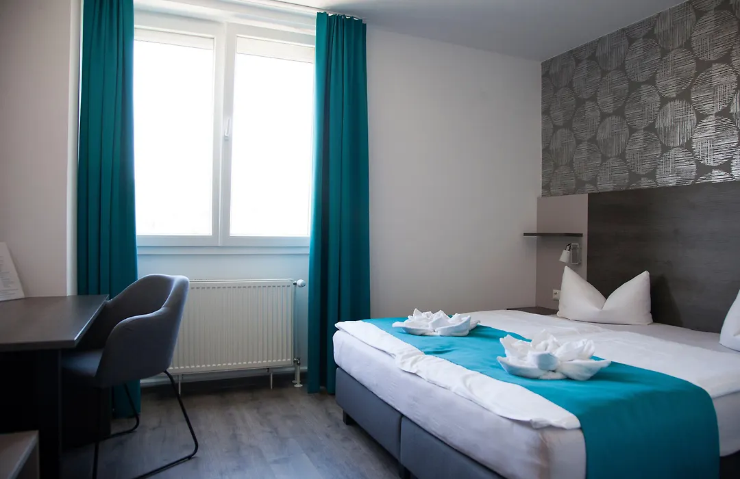 Hotel im Kaiserpark-1