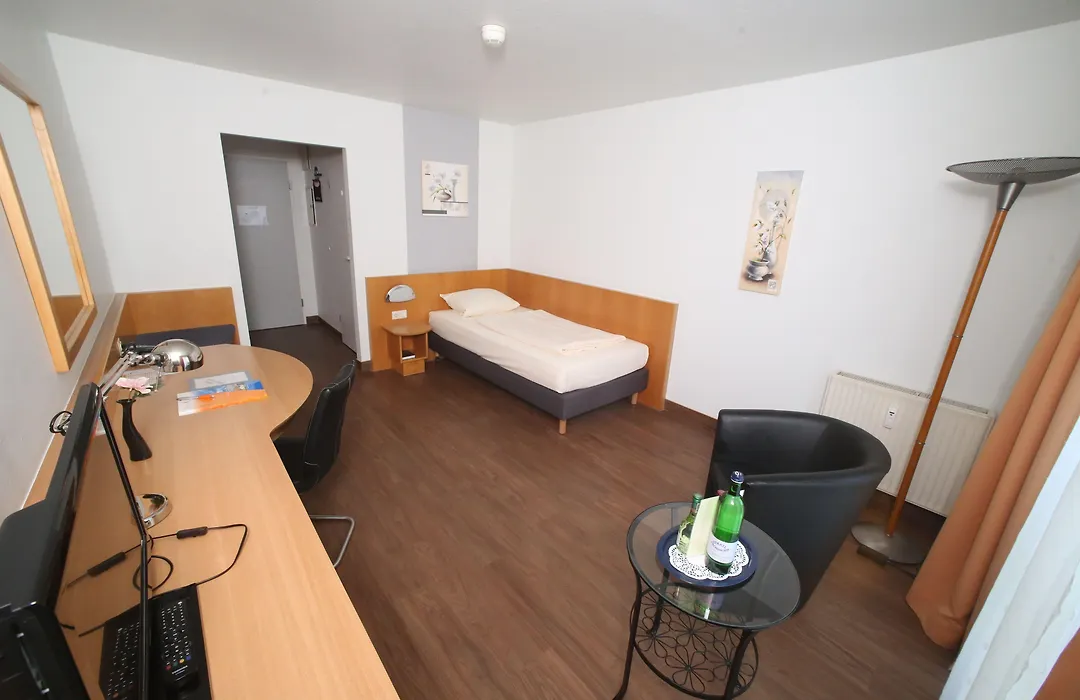 Asgard Hotel-1