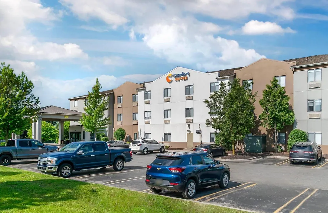 Comfort Suites Auburn Hills-Detroit-1