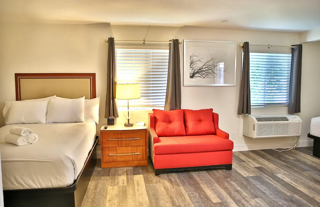 Travelodge By Wyndham Crescent City-1