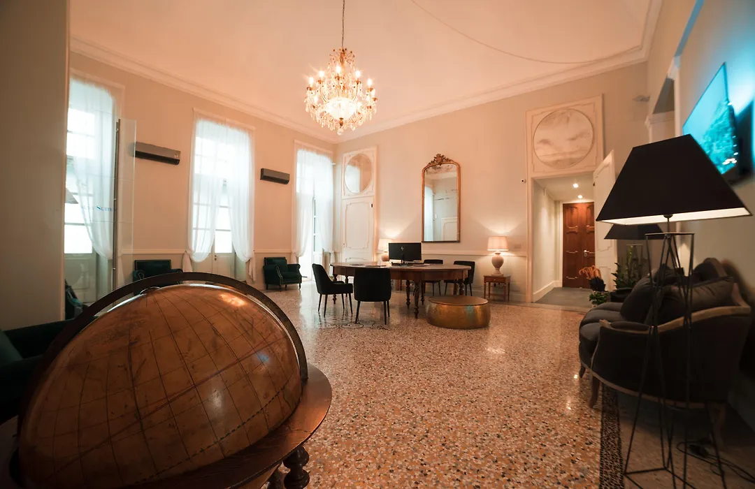 Royal Palace Hotel-1