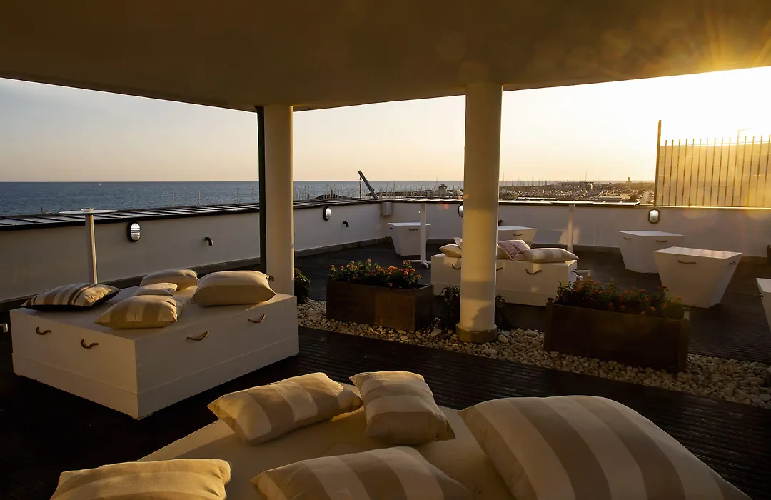 Smy Aran Blu Roma Mare (Adults Only)-1