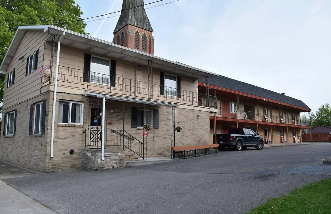 Mid-City Motel-1