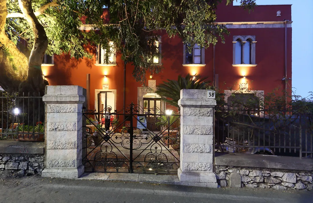 Villa Astoria-1