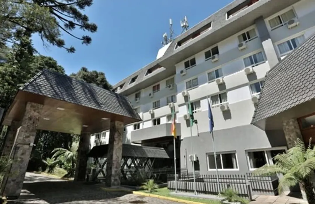 Tri Hotel-1