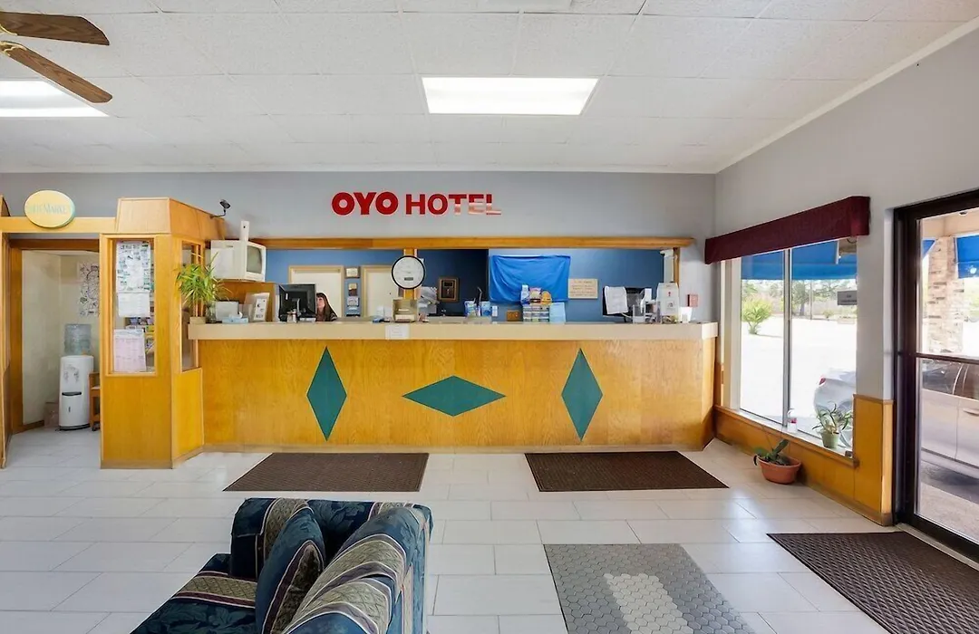 Oyo Hotel Tyler Lindale-1