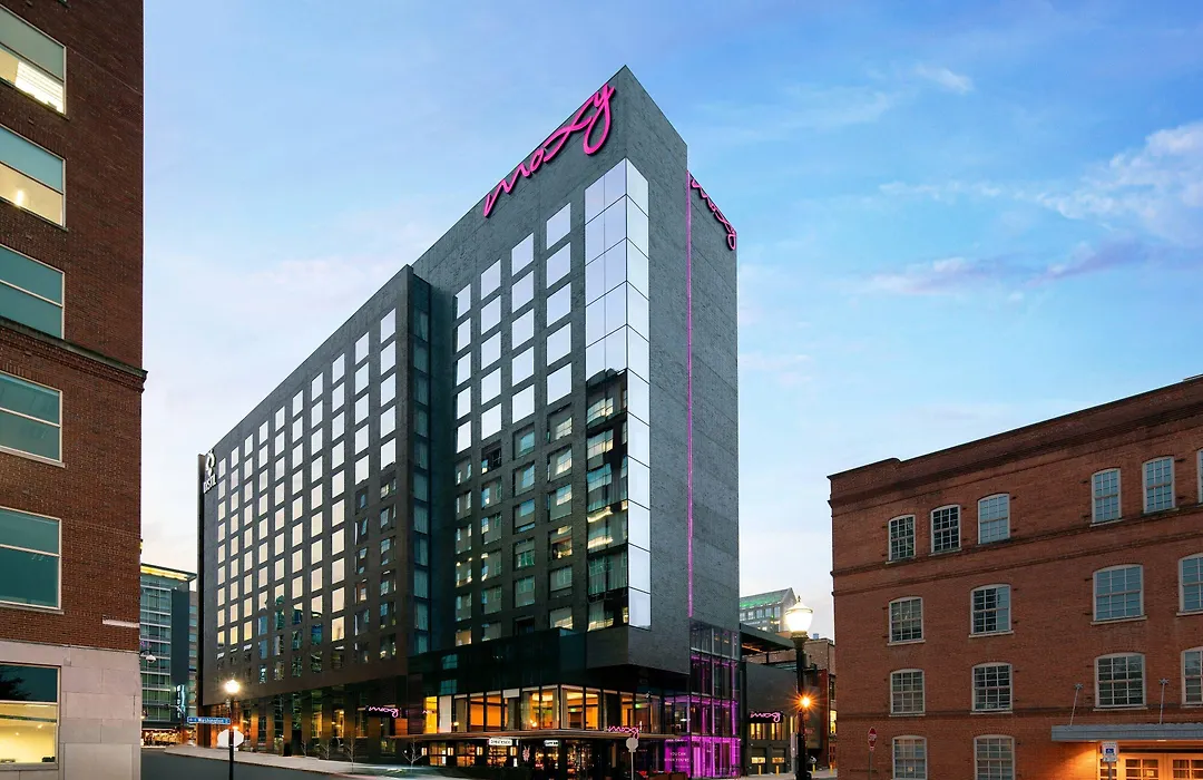 Moxy Louisville Downtown-1