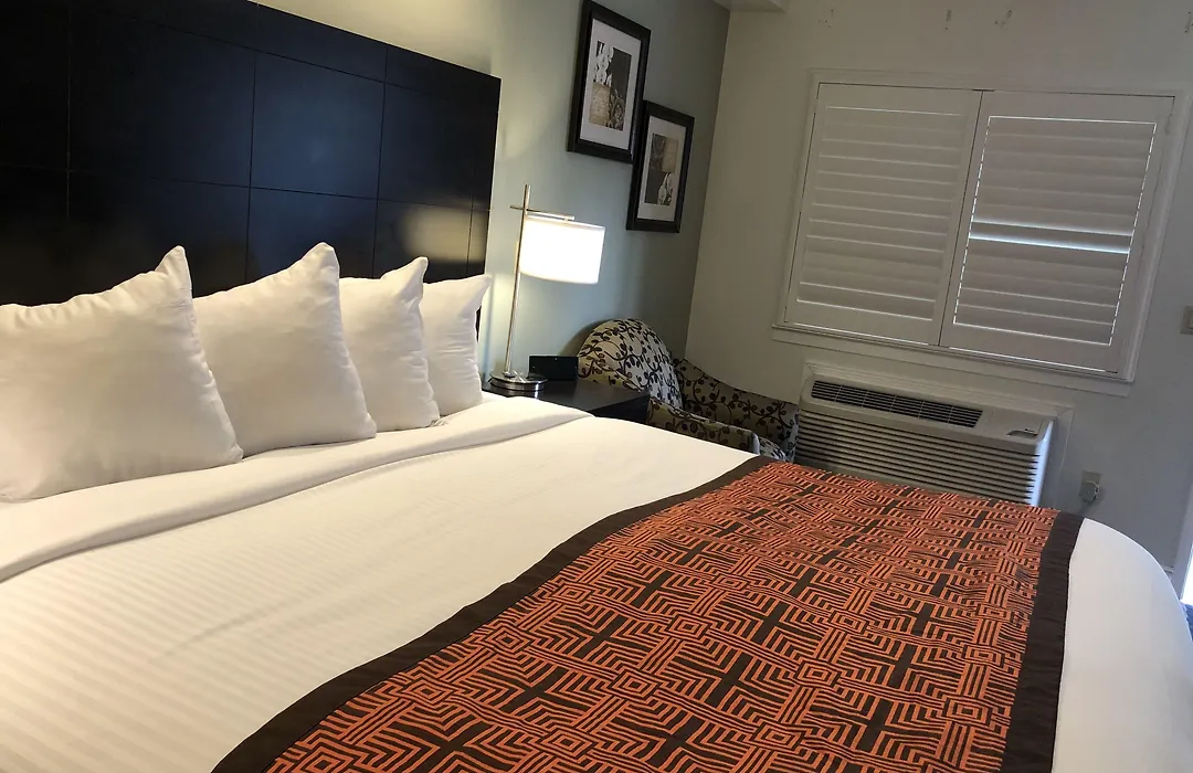 Seaside Inn-1