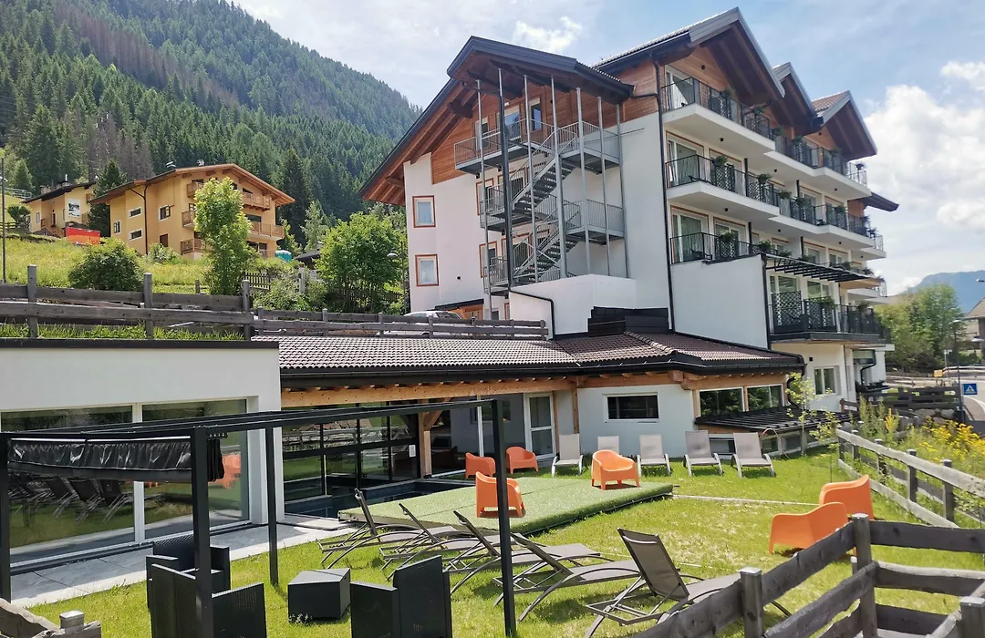 Active Alm Hotel-1