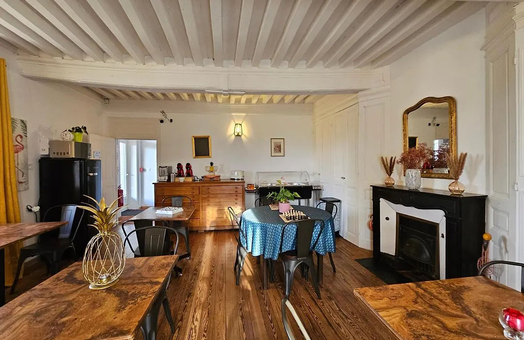 Le Manoir- Cluny-1
