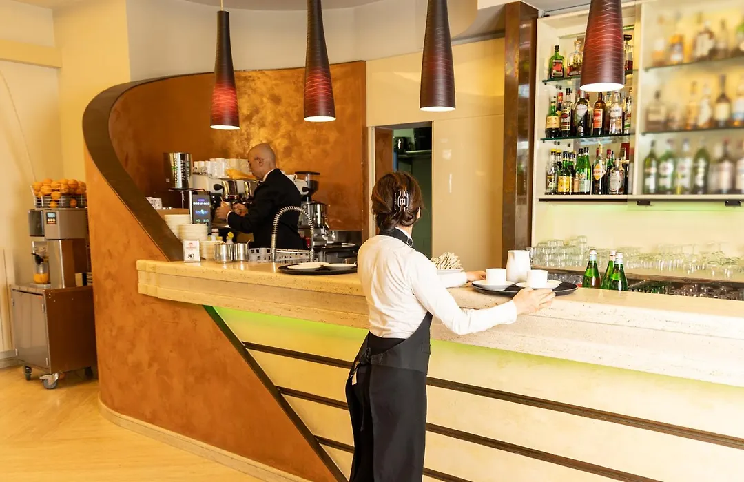 Hotel Cristallo-1