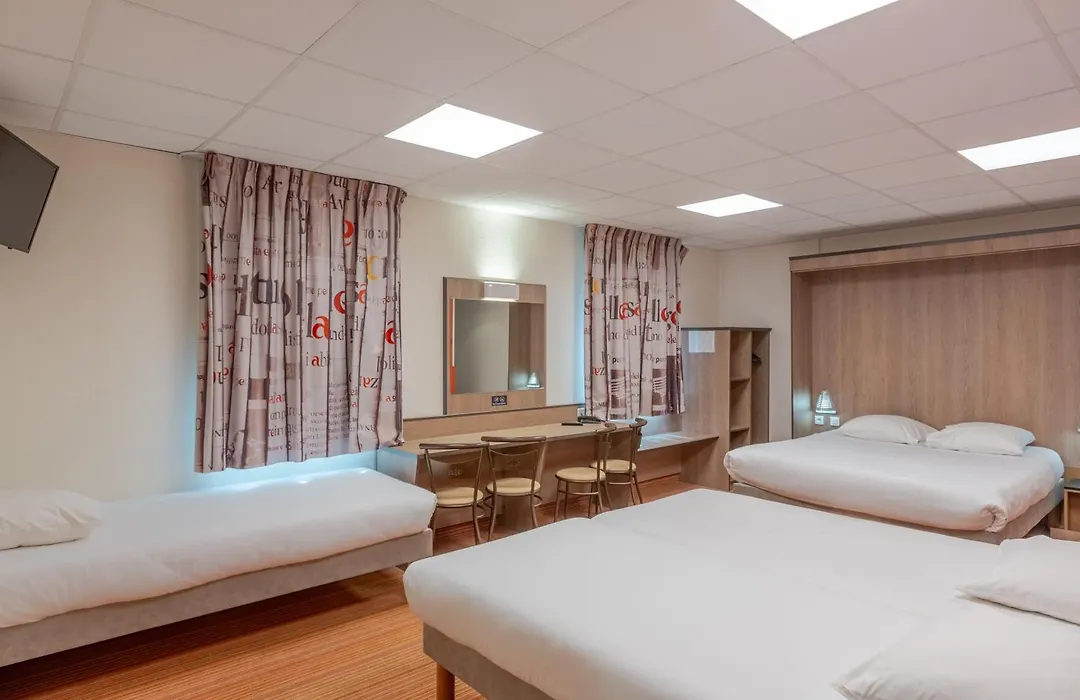 Ace Hôtel Clermont Ferrand La Pardieu-1