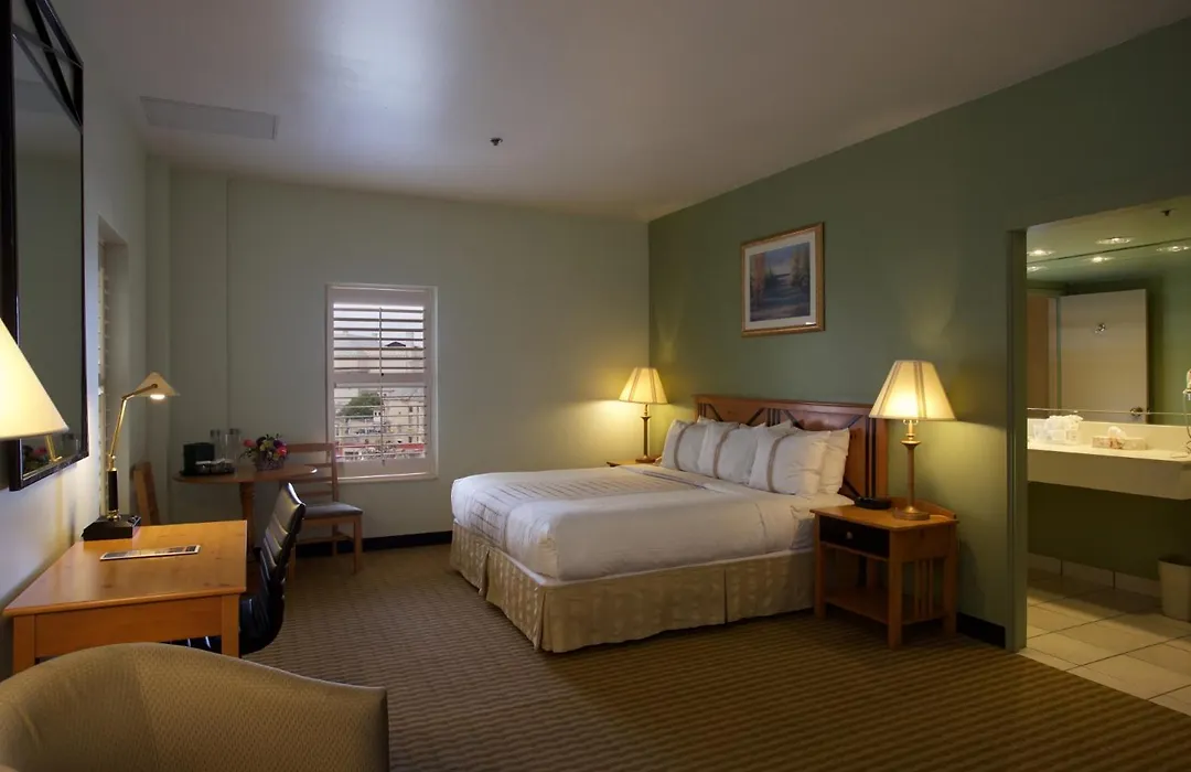 The Crockett Hotel-1