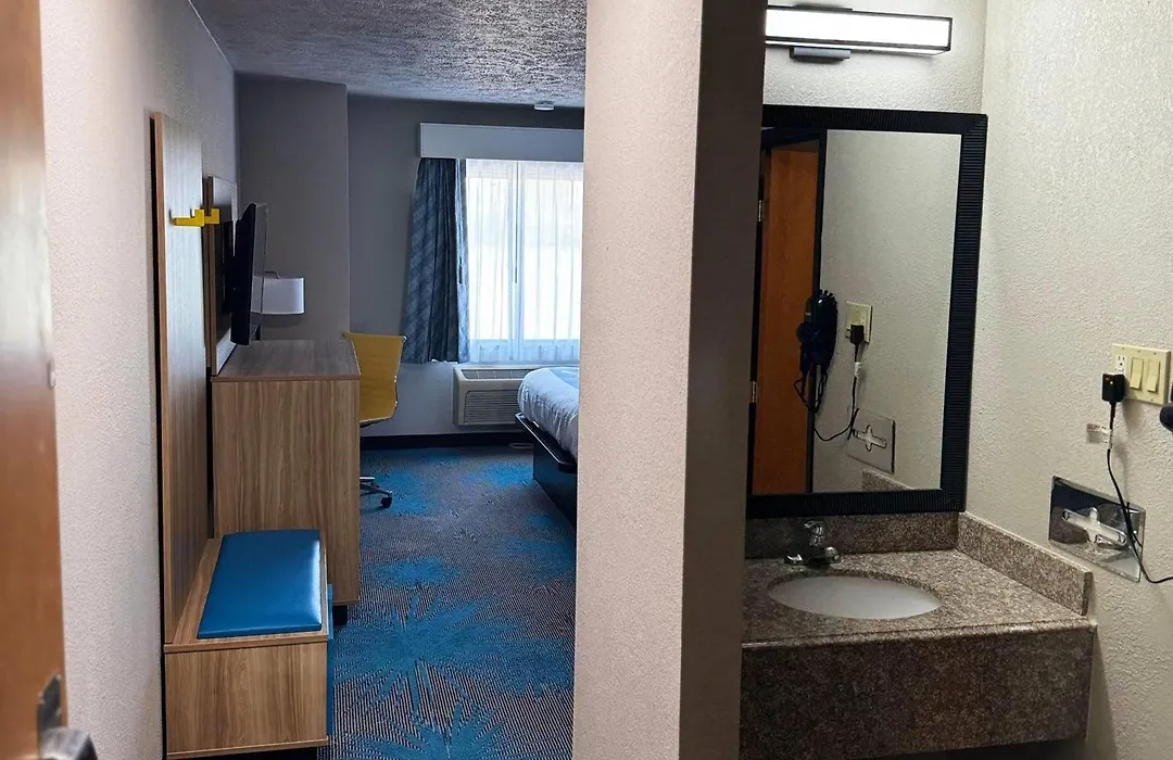 Days Inn By Wyndham Lincoln, Il Route 66-1