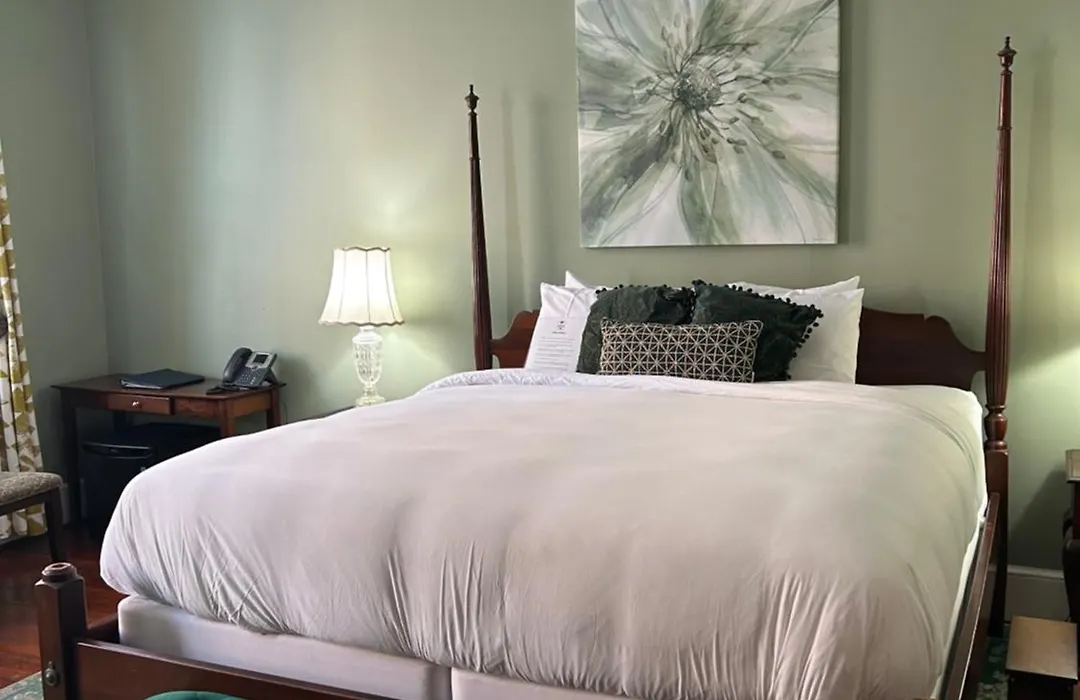Barksdale House Inn-1