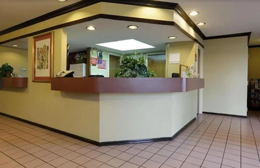 Americas Best Value Inn Yukon-1