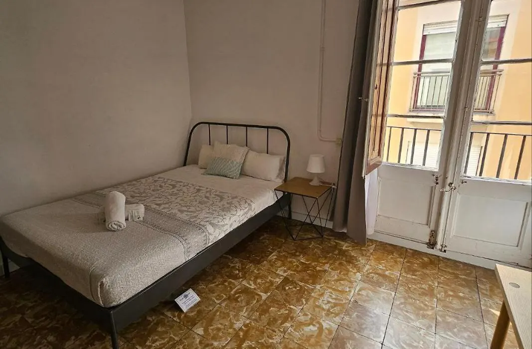 Youth Hostel - Central And Basic Drassanes-1