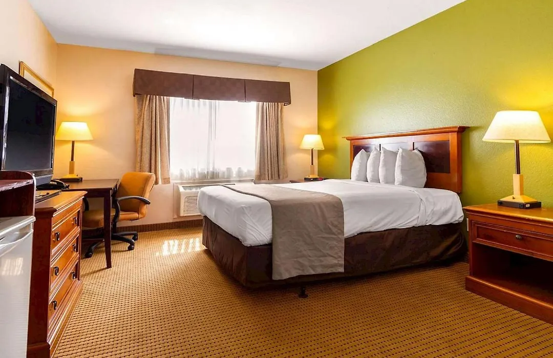 Auburn House Hotel-1