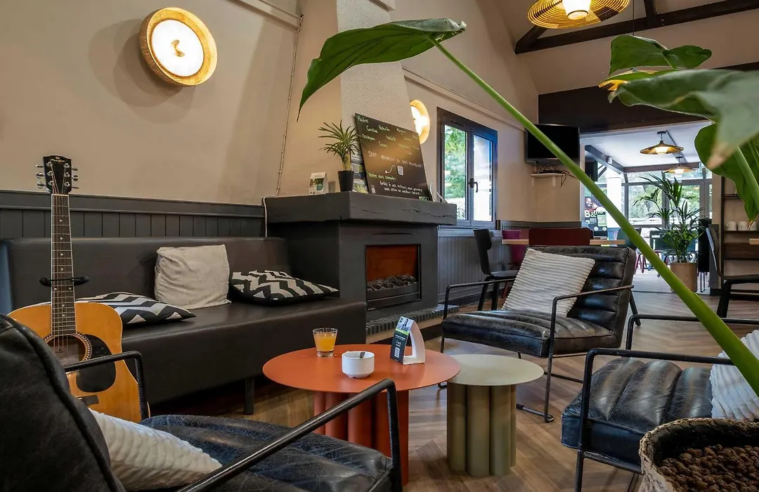 B&B Hotel Niort Sud Venise Verte-1