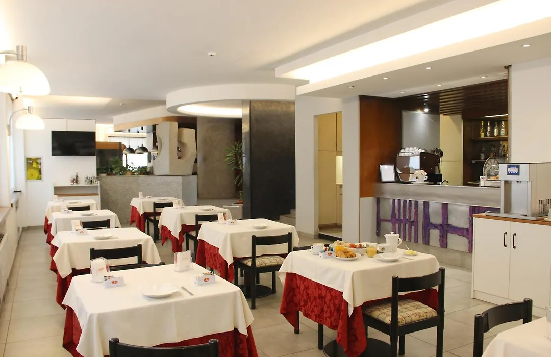 Hotel Salieri-1