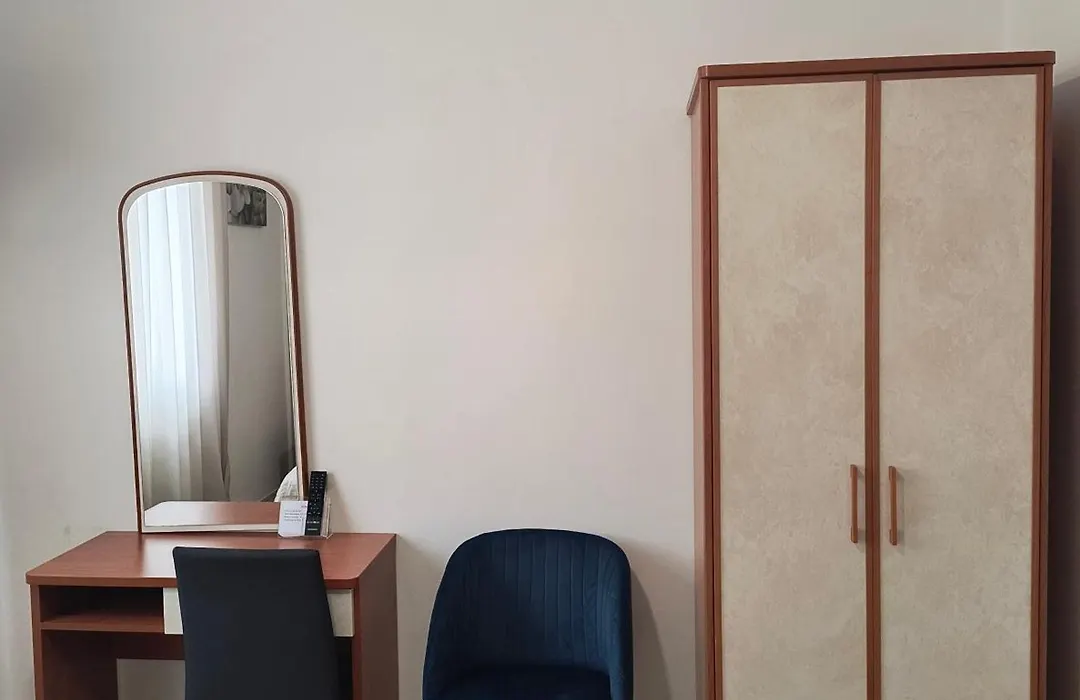 Hotel Marta-1
